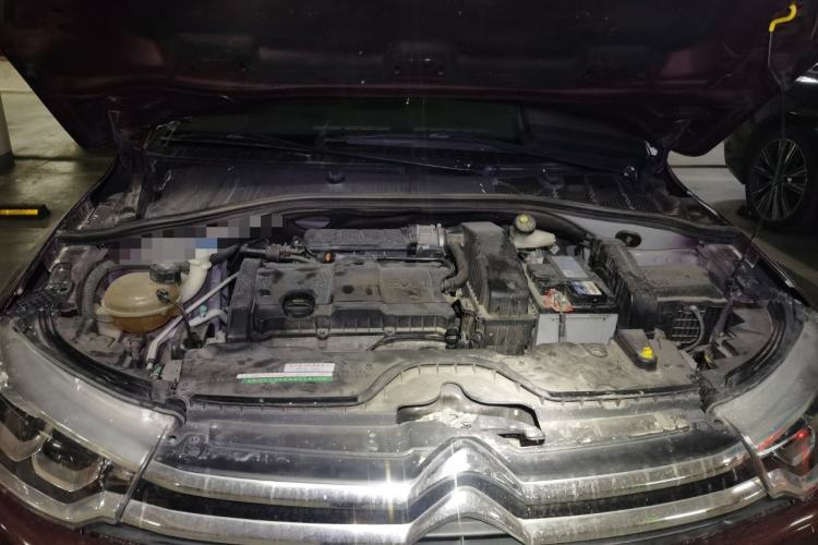 Used Citroen C3-XR 2015 1.6L Automatic Fashion Model Engine Bay