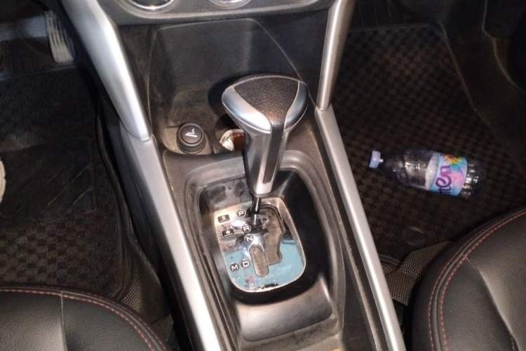 Used Citroen C3-XR 2015 1.6THP Automatic Pioneer Model Gear Lever