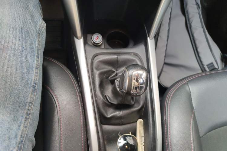 Used Citroen C3-XR 2015 1.6L Manual Pioneer Model Gear Lever