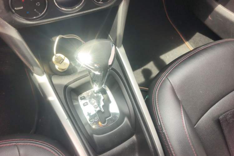 Used Citroen C3-XR 2015 1.6L Automatic Pioneer Model Gear Lever