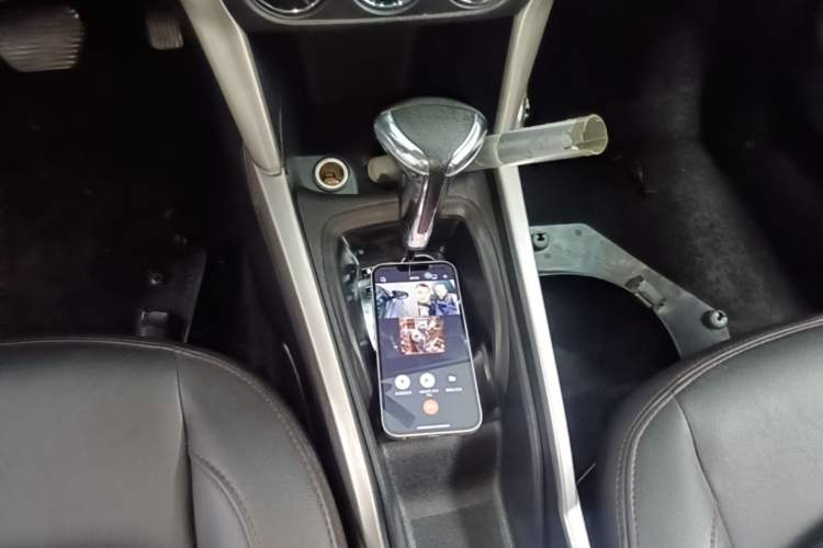 Used Citroen C3-XR 2015 1.6L Automatic Pioneer Model Gear Lever