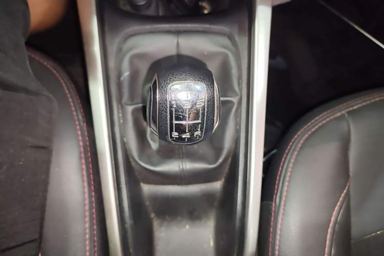 Used Citroen C3-XR 2015 1.6L Manual Pioneer Model Gear Lever