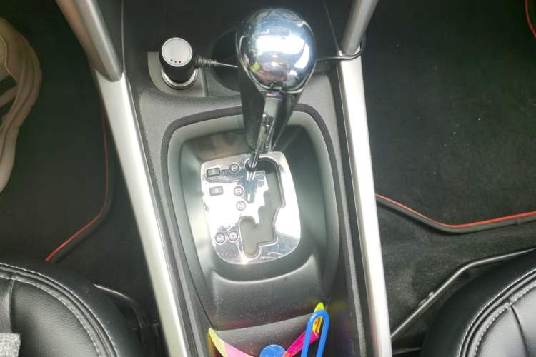 Used Citroen C3-XR 2015 1.6L Automatic Fashion Model Gear Lever