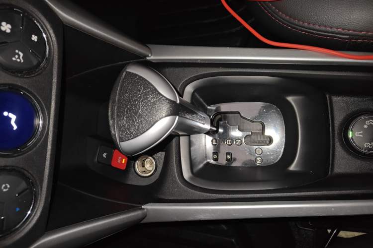 Used Citroen C3-XR 2015 1.6THP Automatic Smart Model Gear Lever