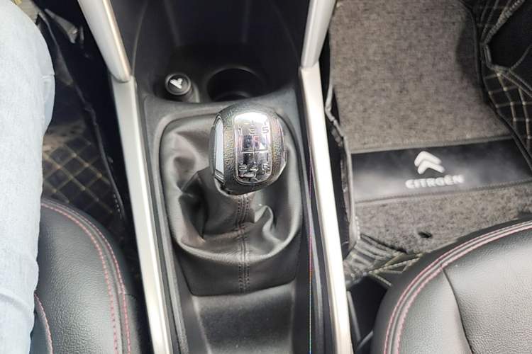 Used Citroen C3-XR 2015 1.6L Manual Pioneer Model Gear Lever