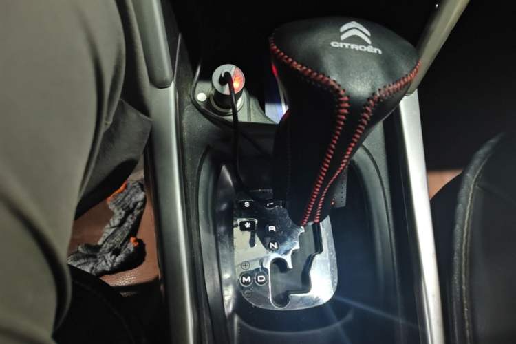 Used Citroen C3-XR 2015 1.6L Automatic Pioneer Model Gear Lever