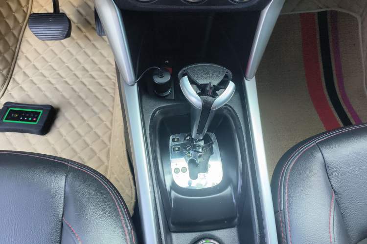 Used Citroen C3-XR 2015 1.6THP Automatic Smart Model Gear Lever