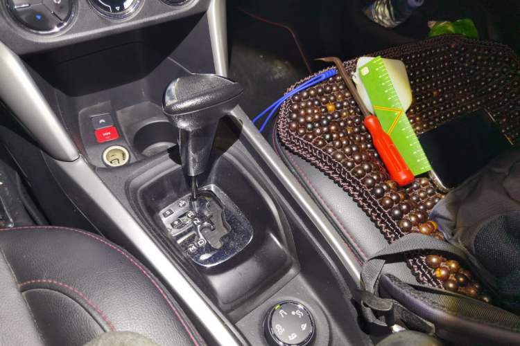 Used Citroen C3-XR 2015 1.6THP Automatic Smart Model Gear Lever