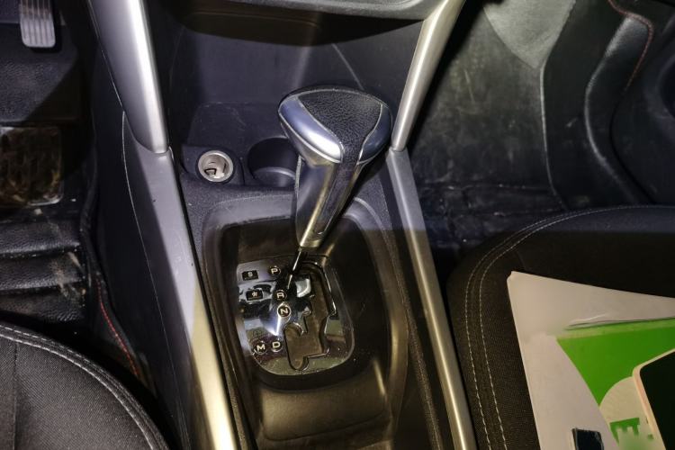 Used Citroen C3-XR 2015 1.6L Automatic Fashion Model Gear Lever