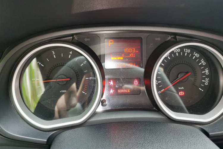 Used Citroen C3-XR 2015 1.6L Automatic Fashion Model Instrument Cluster