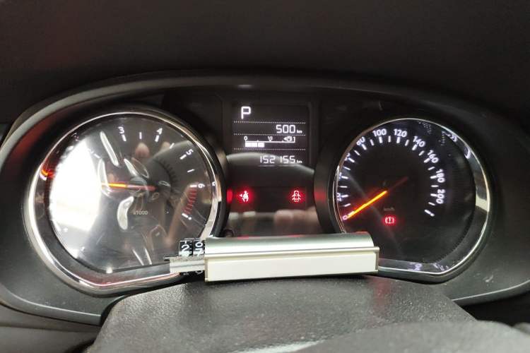 Used Citroen C3-XR 2015 1.6L Automatic Fashion Model Instrument Cluster