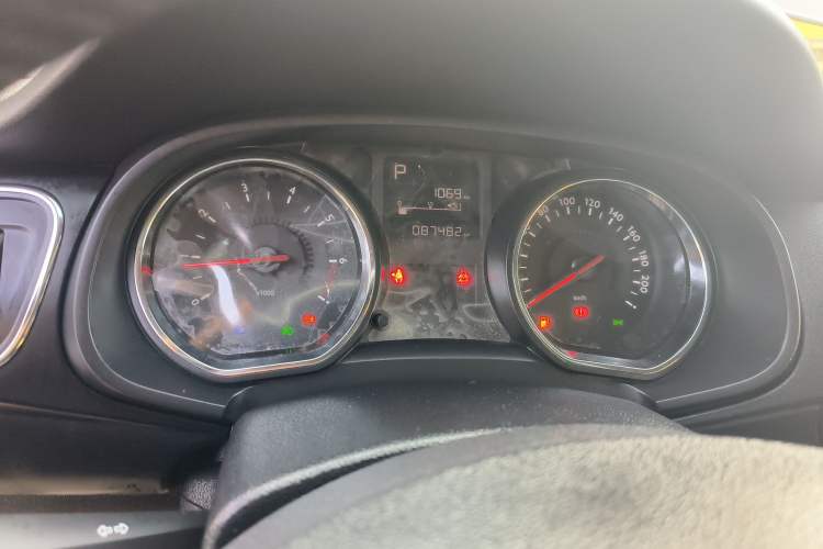 Used Citroen C3-XR 2015 1.6THP Automatic Smart Model Instrument Cluster