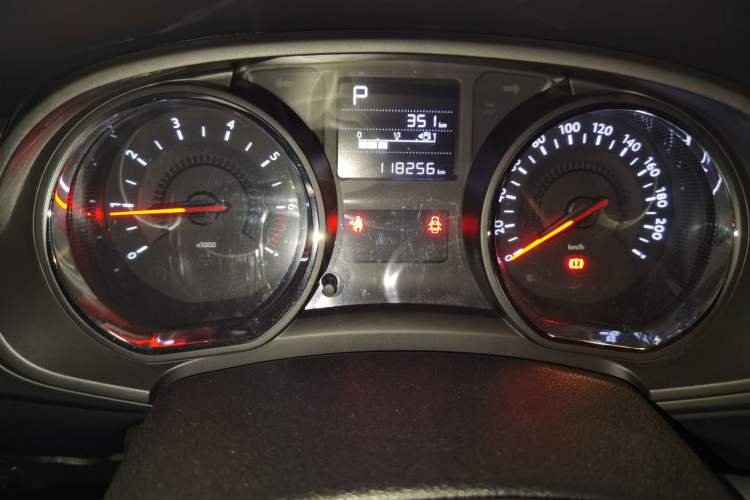 Used Citroen C3-XR 2015 1.6THP Automatic Smart Model Instrument Cluster