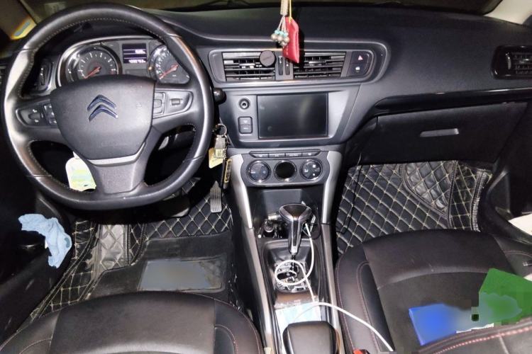 Used Citroen C3-XR 2015 1.6L Automatic Pioneer Model Interior 2