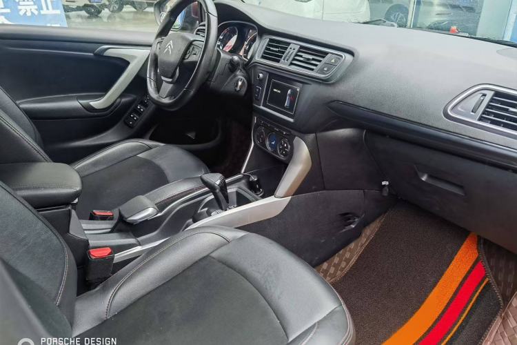 Used Citroen C3-XR 2015 1.6L Automatic Pioneer Model Interior 3