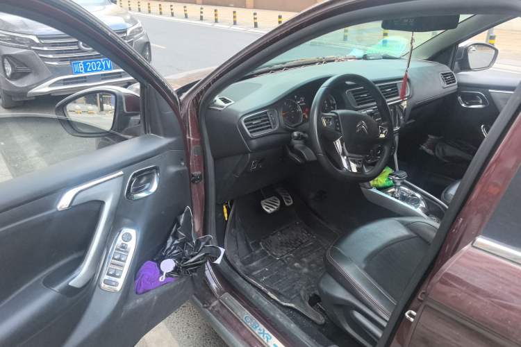 Used Citroen C3-XR 2015 1.6THP Automatic Pioneer Model Interior 3
