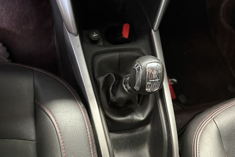 Used Citroen C3-XR 2015 1.6L Manual Pioneer Model Interior 4
