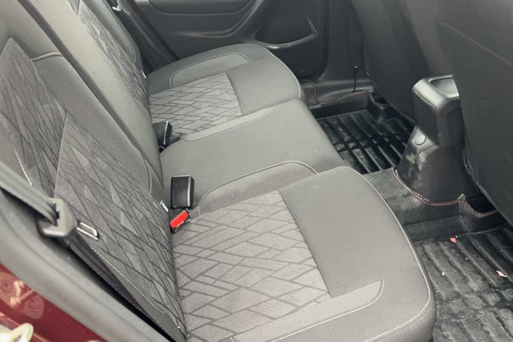 Used Citroen C3-XR 2015 1.6L Automatic Fashion Model Interior 4