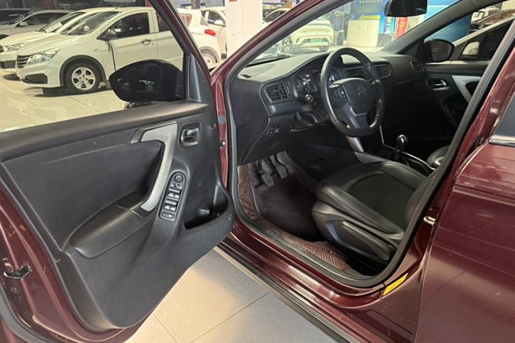 Used Citroen C3-XR 2015 1.6L Manual Pioneer Model Interior 6