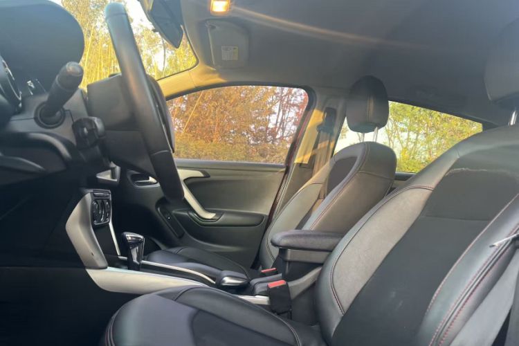 Used Citroen C3-XR 2015 1.6THP Automatic Smart Model Interior 9