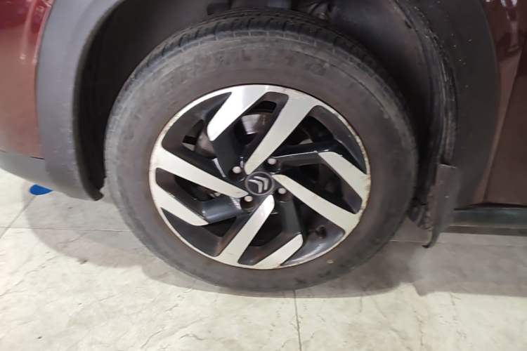 Used Citroen C3-XR 2015 1.6L Manual Pioneer Model Left Front Wheel Hub