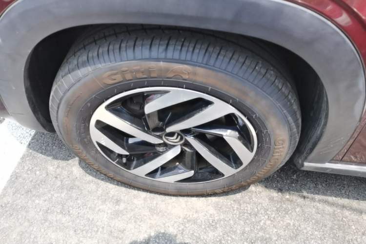 Used Citroen C3-XR 2015 1.6THP Automatic Smart Model Left Front Wheel Hub