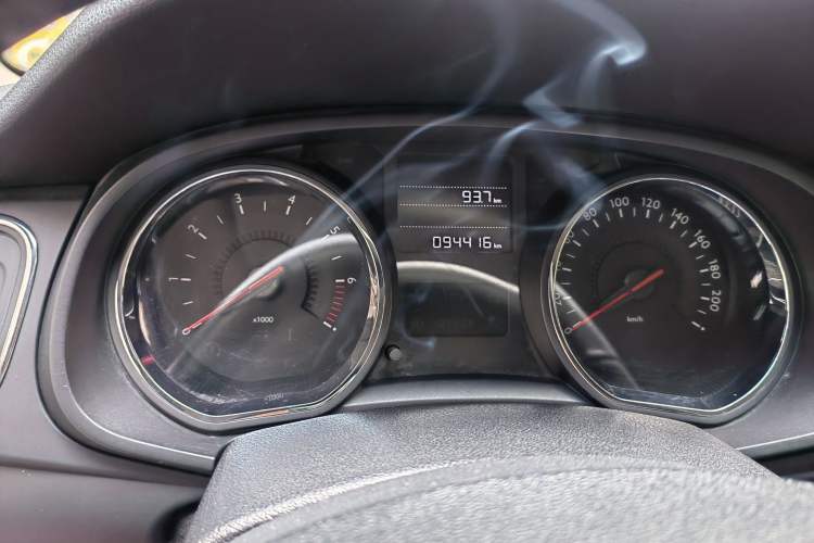 Used Citroen C3-XR 2015 1.6L Automatic Pioneer Model Odometer Close Up