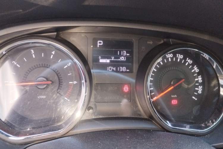 Used Citroen C3-XR 2015 1.6THP Automatic Flagship Model Odometer Close Up