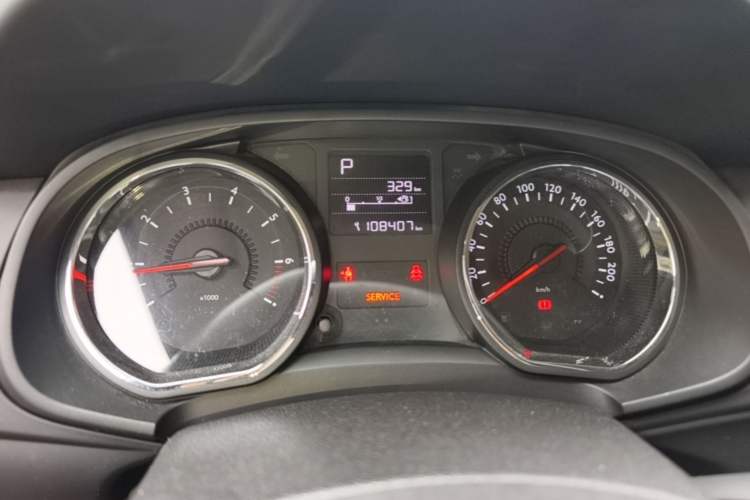 Used Citroen C3-XR 2015 1.6THP Automatic Pioneer Model Odometer Close Up