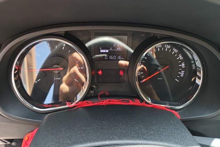 Used Citroen C3-XR 2015 1.6L Manual Pioneer Model Odometer Close Up