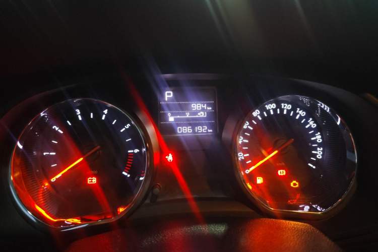 Used Citroen C3-XR 2015 1.6L Automatic Pioneer Model Odometer Close Up