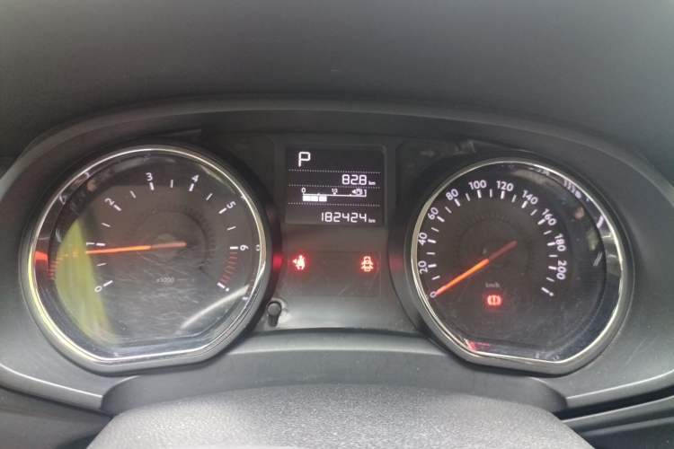 Used Citroen C3-XR 2015 1.6L Automatic Pioneer Model Odometer Close Up