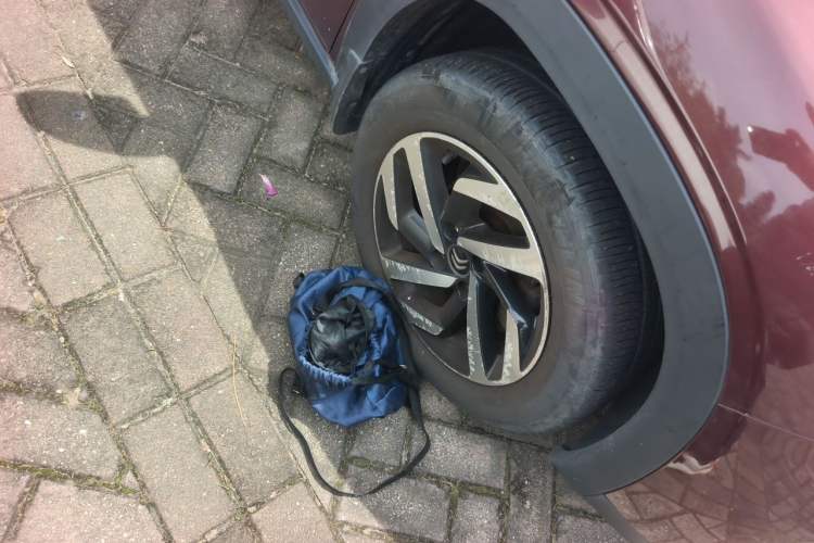 Used Citroen C3-XR 2015 1.6L Automatic Pioneer Model Right Front Wheel Hub