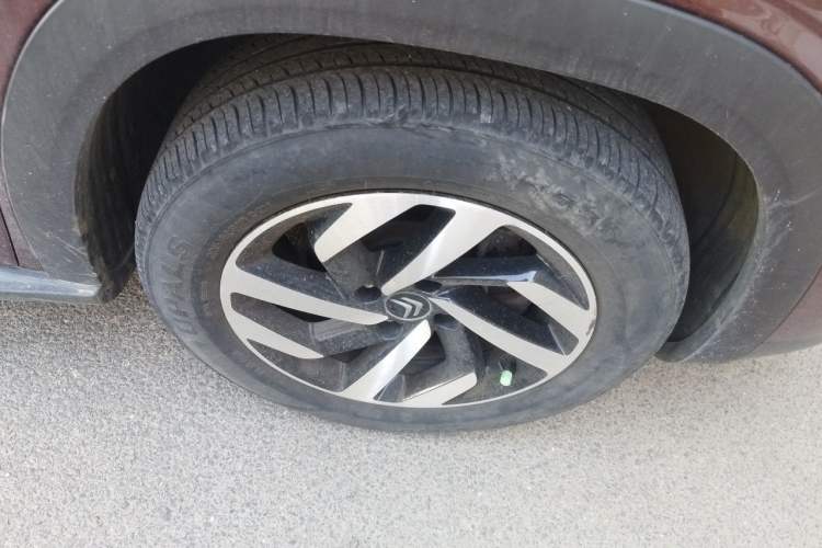 Used Citroen C3-XR 2015 1.6THP Automatic Flagship Model Right Front Wheel Hub