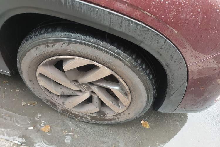 Used Citroen C3-XR 2015 1.6THP Automatic Pioneer Model Right Front Wheel Hub