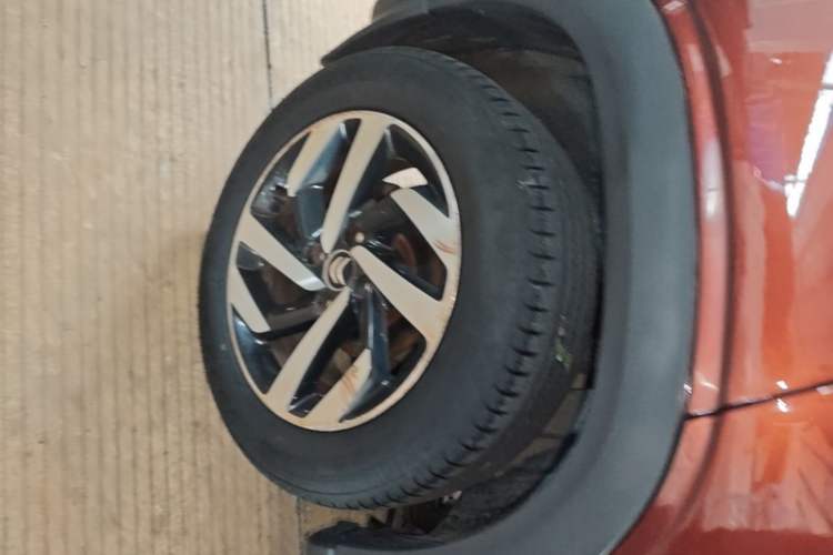 Used Citroen C3-XR 2015 1.6L Manual Pioneer Model Right Rear Wheel Hub