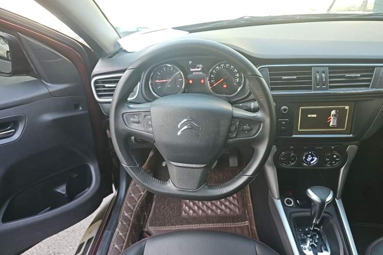 Used Citroen C3-XR 2015 1.6L Automatic Smart Version Steering Wheel
