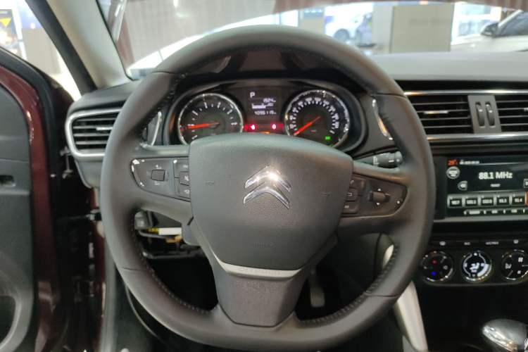 Used Citroen C3-XR 2015 1.6THP Automatic Pioneer Model Steering Wheel