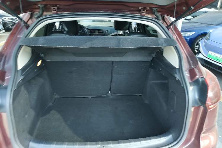 Used Citroen C3-XR 2015 1.6THP Automatic Smart Model Trunk