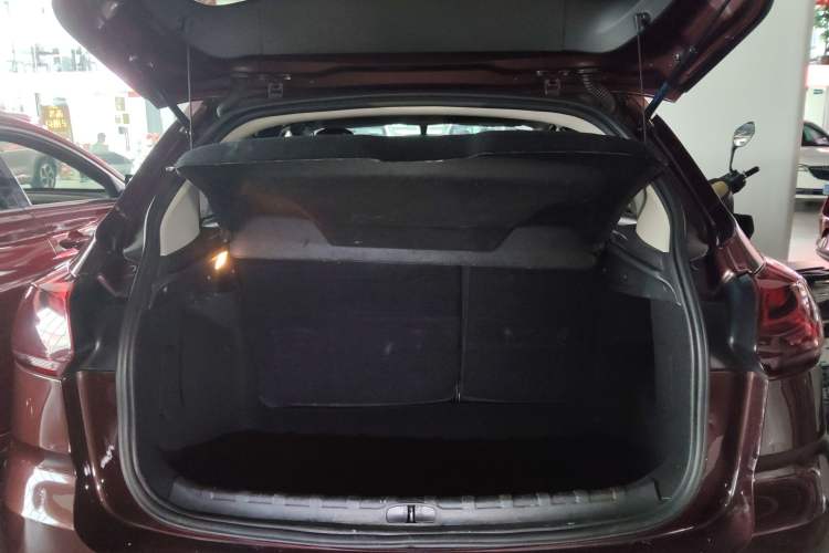Used Citroen C3-XR 2015 1.6L Automatic Pioneer Model Trunk