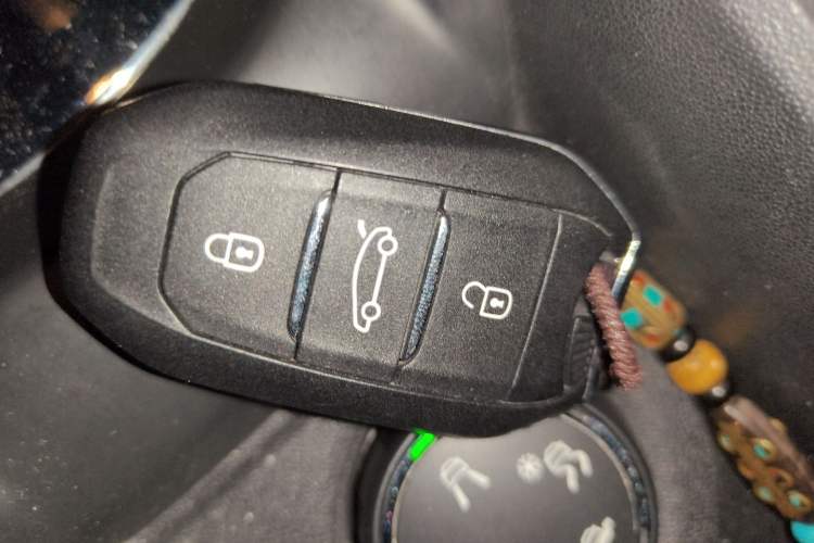 Used Citroen C3-XR 2015 1.6THP Automatic Flagship Model Vehicle Key