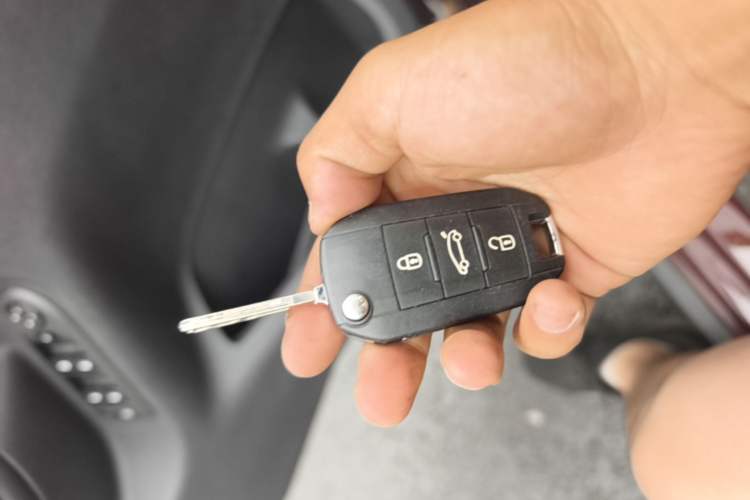 Used Citroen C3-XR 2015 1.6THP Automatic Pioneer Model Vehicle Key