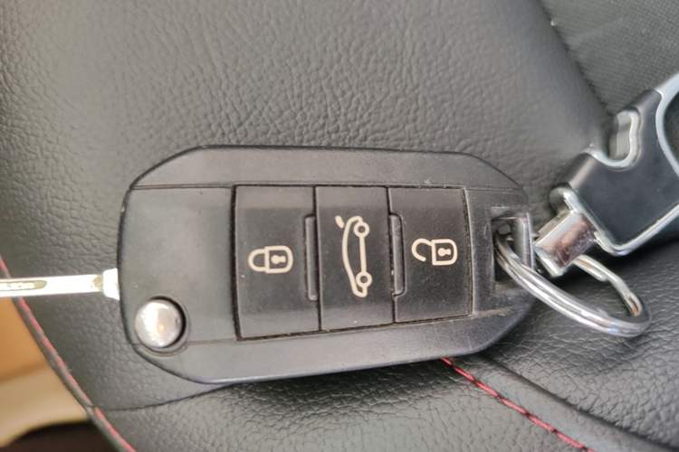 Used Citroen C3-XR 2015 1.6L Automatic Pioneer Model Vehicle Key
