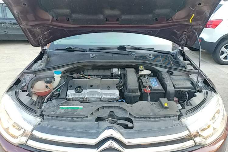 Used Citroen C3-XR 2015 1.6L Automatic Smart Version Engine Bay