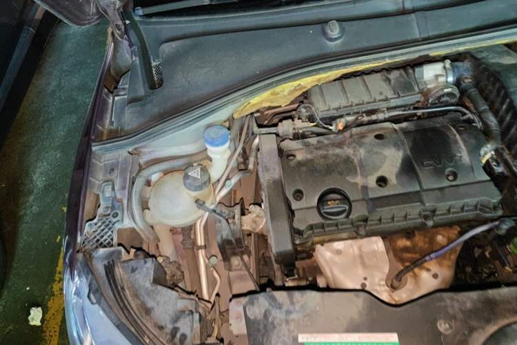 Used Citroen C3-XR 2015 1.6L Manual Pioneer Model Engine Bay Right