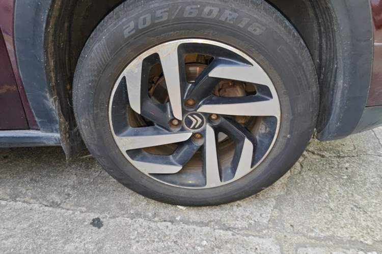 Used Citroen C3-XR 2015 1.6L Manual Pioneer Model Right Front Wheel Hub