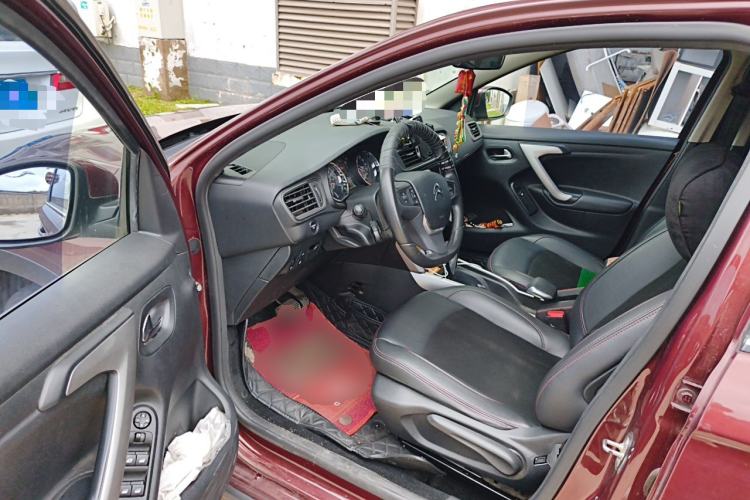 Used Citroen C3-XR 2015 1.6L Automatic Smart Version Driver Seat