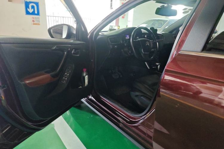 Used Citroen C3-XR 2015 1.6THP Automatic Flagship Model Driver Seat