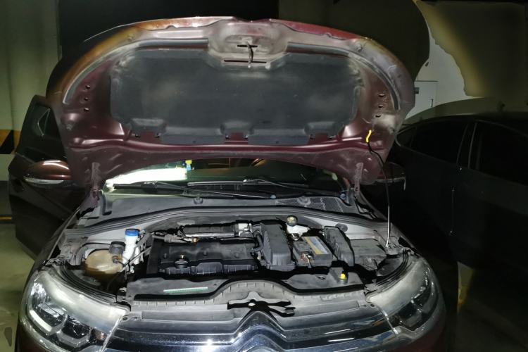 Used Citroen C3-XR 2015 1.6L Automatic Pioneer Model Engine Bay