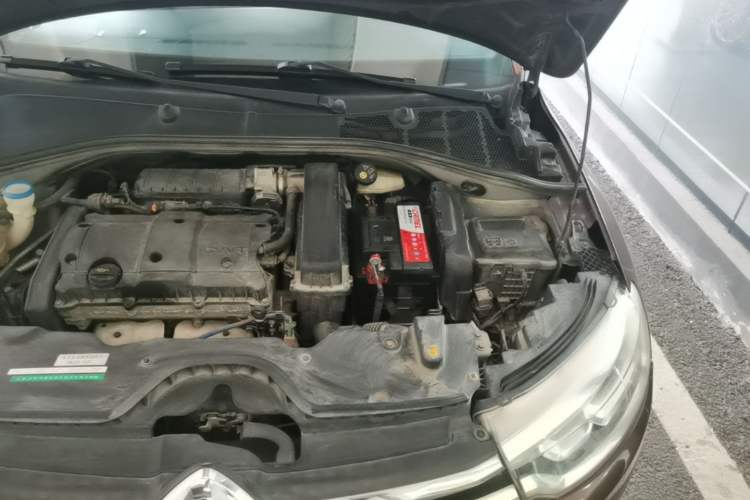 Used Citroen C3-XR 2015 1.6L Automatic Smart Version Engine Bay Left